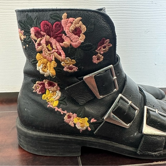 Size 7.5 (38) Zara Women’s Trafaluc Floral Embroidered Buckle Ankle Boots Black - Picture 6 of 13